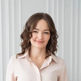 Мила Попова, йогатерапевт — участница курса